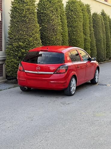zapi satisi: Opel Astra H – 5 qapılı hetçbek - Ban növü: hetçbek, 5 qapı - Rəng — 4