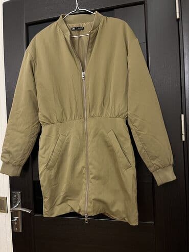 Yeni - Zara devetüyü rəngli, uzunqol bomber plaş don. Ön hissədən