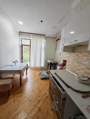 kirayə verilir: 140 kv. m, 4 otaqlı, Qaz, İşıq, Su — 4