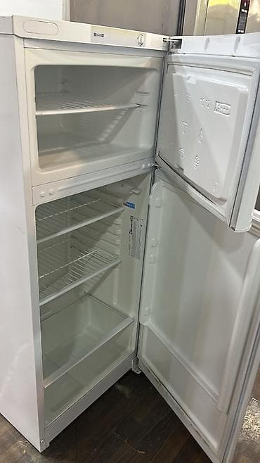 su xaladeniki: Beko iki qapılı soyuducu (aşağıda dondurucu) - Rəng: ağ - Üst hissə — 2