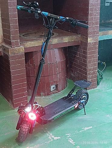 samokat baki: İşlənmiş Elektrik samokat 10", > 1000 Vt, > 45 km/s, Ödənişli çatdırılma — 6