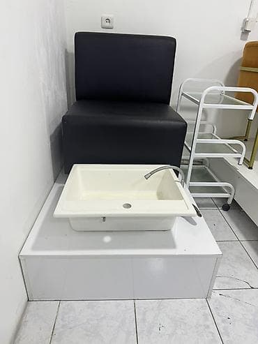 salon şkafi: Pedikür üçün oturacaq və ayaq vannası komplekti - Rahat, bel dəstəyi — 1