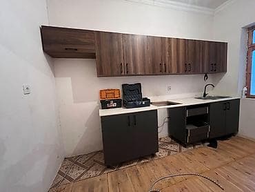 Mətbəx mebeli satılır 350₼. Ölçü 3.80. Üzərində moyka verilir.Ünvann