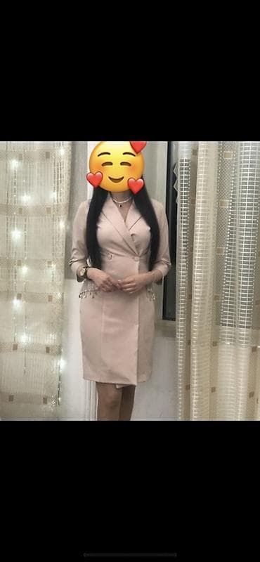 Zərif qadın paltarı – blazer tərzində mini model - Rəng: pudra/şampan — 1