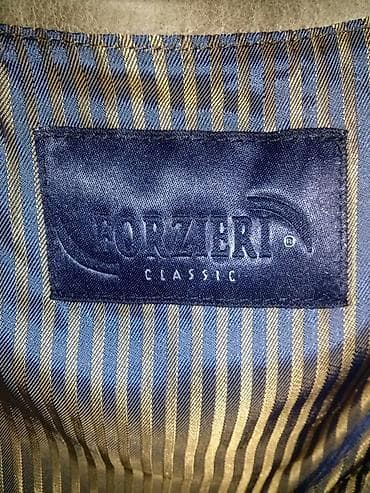 deri boyasi: Satılir Təmiz Dəri Pencək. ( Koja )
Rəngi boz ( Bejıviy) — 3