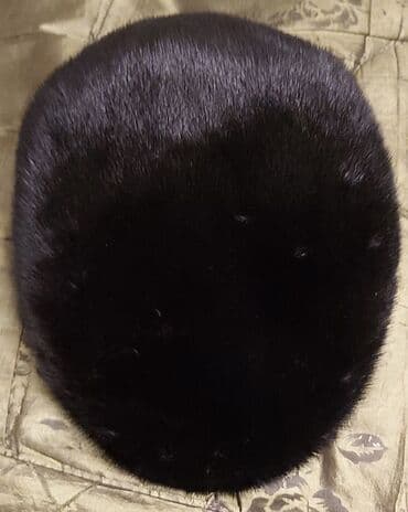 детские шерстяные шапки: Baha alınıb.56 razmerdi. Metrolara çatdırılma var. Vatsapda əlaqə — 2