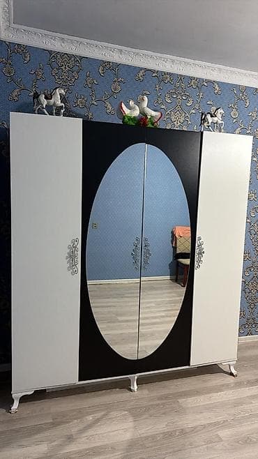 Dolab 200 man satilir.Ramani sovxozu.Ayten91(6605)