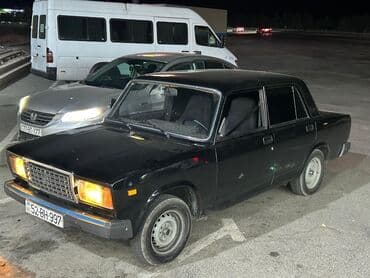 guzgu satışı: Model: Lada vaz/2107 sedan reng:qara maşin tecili elim yandida satlir — 4