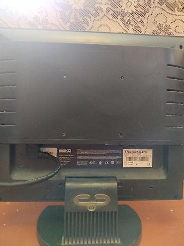 hp rtl8821ce: 4 ədəd monitor markaları( 1 ədəd hp,1 ədəd beko,2 ədəd benq) güc — 3