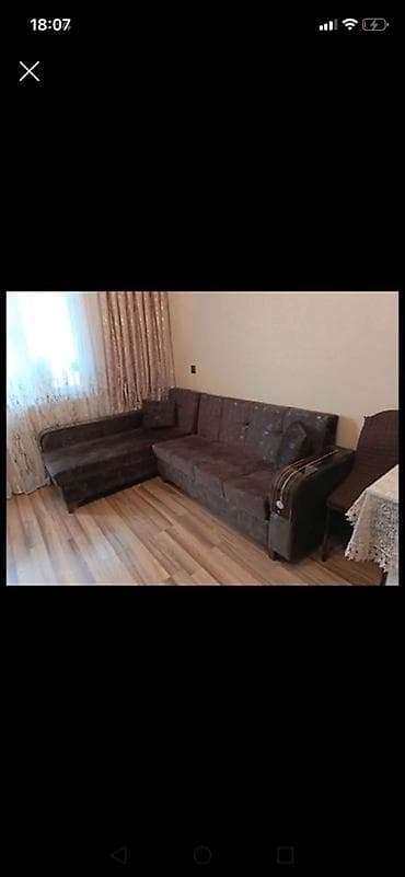 Boyuk bazali yeni kimi divan