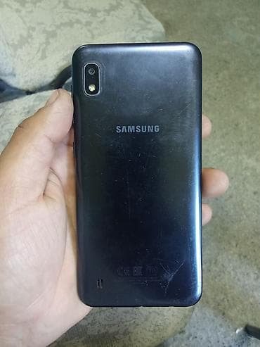 galaxy tab a8: Samsung Galaxy A10, 32 GB, rəng - Bej, Qırıq, Sensor — 2