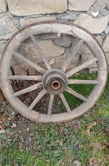 disk lada: Taxta arabası təkərləri 4 ədəddir hamısı istəyən olsa razılaşmaq — 4