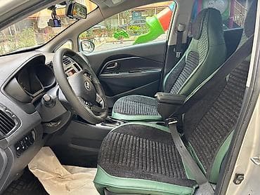 mercedes 208 d: Kia Rio sedan – gümüşü 2013 il 291km tecili satilir pul lazim oldugu — 4