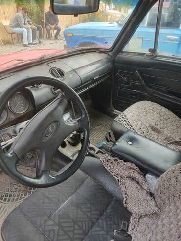 03 mator: VAZ (LADA) 2106: 1.6 l | Sedan — 4