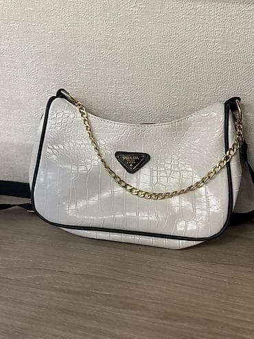 Məhsul: Ağ qadın çantası, timsah naxışlı - Rəng: Ağ, qara kənar