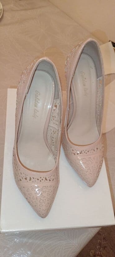 босоножки без каблука: Размер: 36, цвет - Бежевый, Б/у — 1