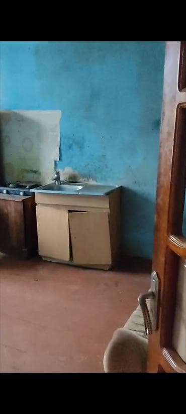 100 kv. m, 3 otaqlı, Kombi, Qaz, İşıq — 8