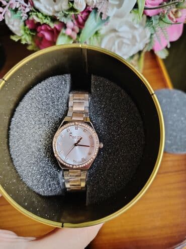 Freelook Paris qadın qol saatı - Brend: Freelook Paris - Korpus