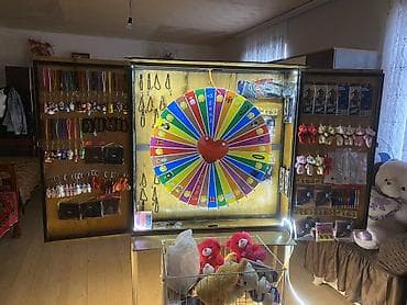 Rəf vitrinləri: Attraksion “Fırlanan Uğur Çarxı” – komplekt satılır - Böyük, işıqlı — 1