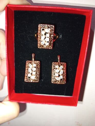 женские толстовки на молниями: Üzük və sırğalar - Metal: qızılı tonlu qirmizi rus qizili rengi - — 23