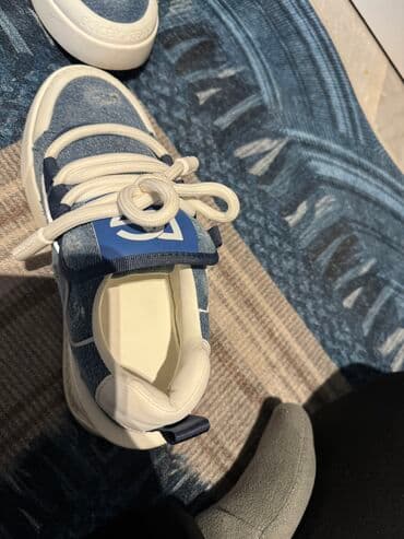 adidas qaçış üçün qadın krossovkaları: Ölçü: 37, Yeni — 1