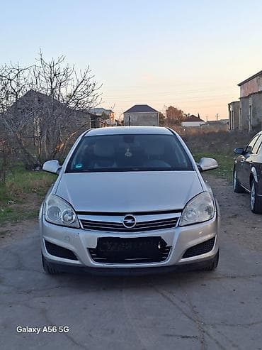 Opel Astra: 1.3 l | 2009 il 272000 km Universal