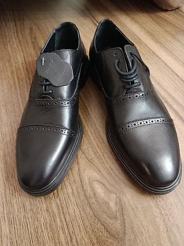 Klassik kişi ayaqqabısı – qara rəng, kordonlu, broq perforasiya lalafo.az -da Klassik kişi ayaqqabısı – qara rəng, kordonlu, broq perforasiya