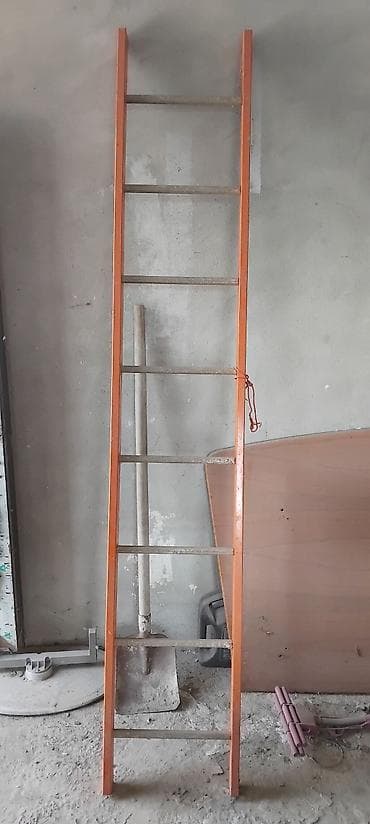 seyf qapi islenmis: Metal nərdivan 3 metrdən çox — 1