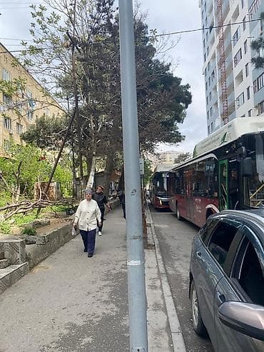 ətir dukanı: Salam Badamdarda Təcili hazır Ətir biznesi satılır Mağaza. 3 ün — 1