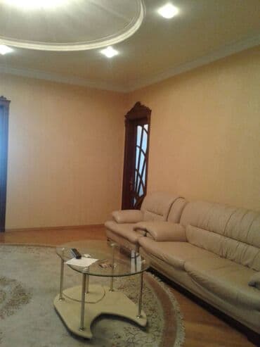 9 ci mikrorayon satilan evler: 4 otaqlı, Yeni tikili, m. 28 may, 250 kv. m — 1