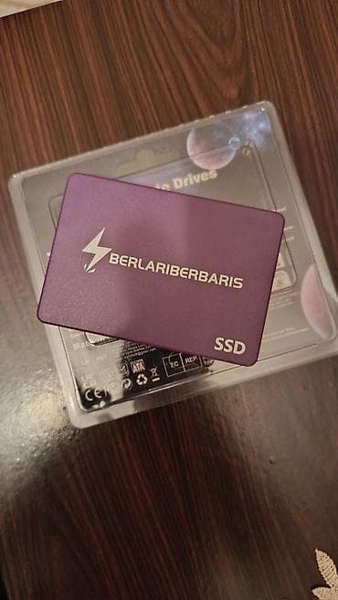 macbook 2 el: Ssd 256gb. Sağlamlıq- performans 100/100%. Ünvan: Xalqlar Dostluqu — 1