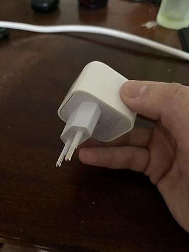 Simsiz şarj cihazı Apple, > 20 Vt, Yeni lalafo.az -da Simsiz şarj cihazı Apple, > 20 Vt, Yeni