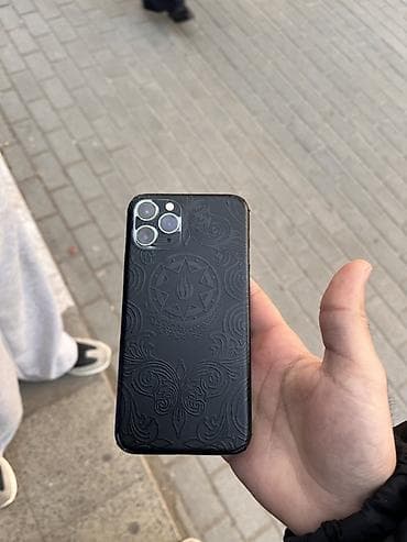 apple 11: IPhone 11 Pro — 5