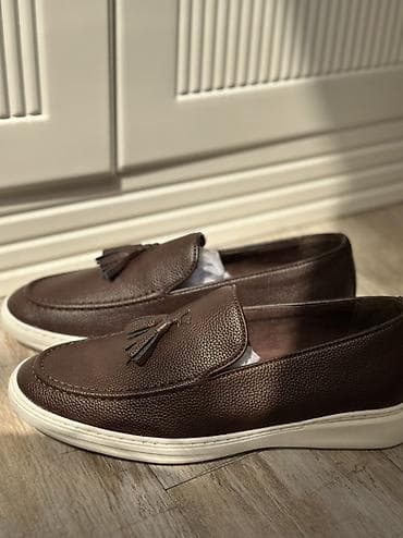 batinka kişi: Kişi mokasinləri – qəhvəyi rəng, toqqa və püskül detallı — 2