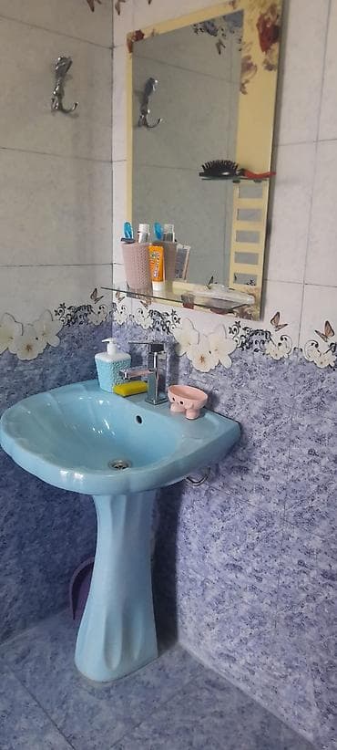 unitaslar: Ünvan Hövsan qəsəbəsində yerlesir. Mavi rəngdə sanitar qarnitur – — 3