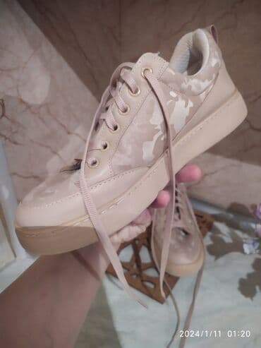 krosovka: Brend İQUEST 38 razmer İdeal vəziyyetdə 55 manata alınıb 2 defə — 6