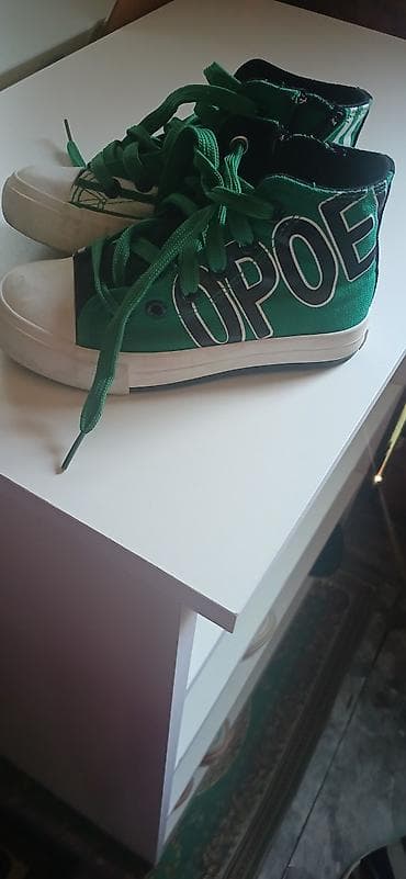 Yaşıl rəngli kanvas krossovkalar (hi-top üslubunda) - Material — 2