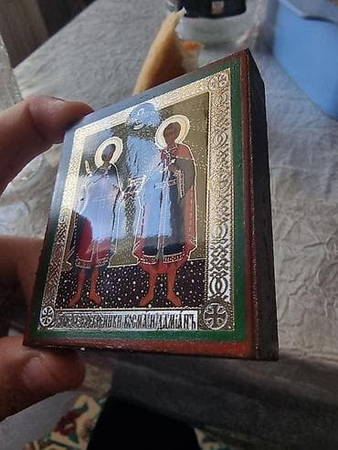 Məhsul: Kiçik pravoslav ikonalar dəsti Təsvir: - Ağaç əsaslı, üzəri