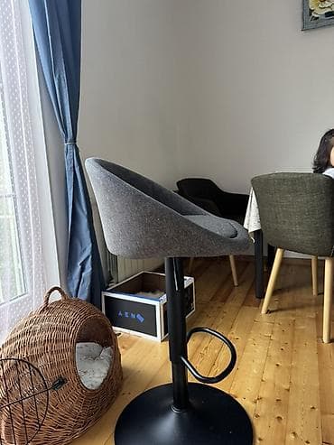 usdul usdol: Bar stulları. Hərəsi 50 manatdan. JYSK (skandinaviya mağazası) — 2