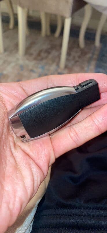 byd acar: Mercedes benz acar korpusu tezedir Tek korpusdu ici yoxdur kohne — 2