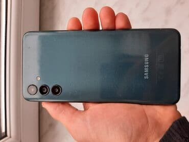 xiomi mi 13: Samsung Galaxy A04s, 64 GB — 1