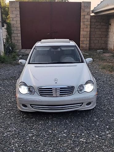 w210 salonu: Mercedes-Benz 280: 3 l | 2007 il Sedan — 3
