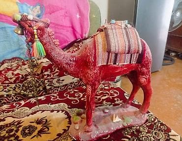 Fiqur, Rezin, rəng - Qırmızı