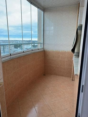 mingecevirde satilan menziller: Mənzildə rahat yaşayış üçün zəruri bütün detallar düşünülüb. - Geniş — 5