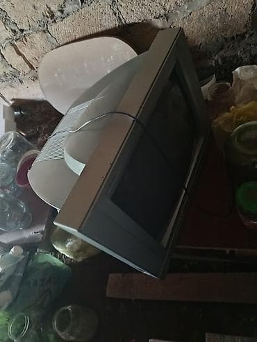 Elektronika: Kineskop televizor + TV stendi Məhsul təsviri: - Kineskop (CRT) tipli — 1