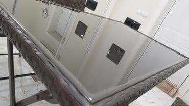 тап аз мебель бу: Bağ və balkon üçün kvadrat şüşə stol və həsir stullar. Yığılıb açılan — 5