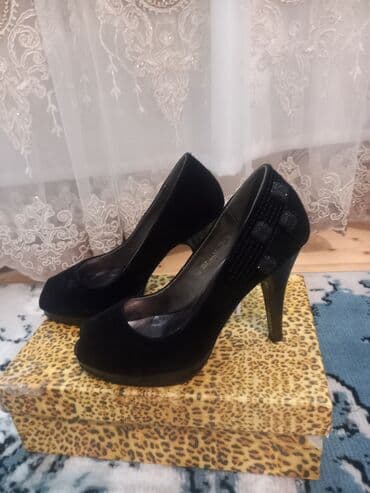 туфли новая не одевала не разу: Ayaqqabı 1dəfə geyilib təptəzə karopkada qalıb firmandı çox rahat — 5