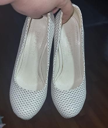 Размер: 35, цвет - Белый, Б/у — 2