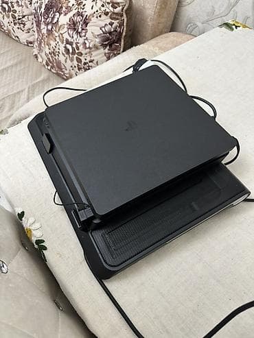 printer islenmis: PlayStation 4 Slim oyun konsolu paketi - Model: PS4 Slim (qara rəng) — 3