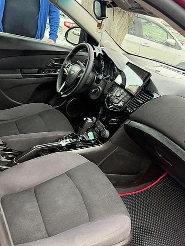 chery sedan 2008: Chevrolet Cruze: 1.4 l | 2011 il 131000 km Sedan — 3